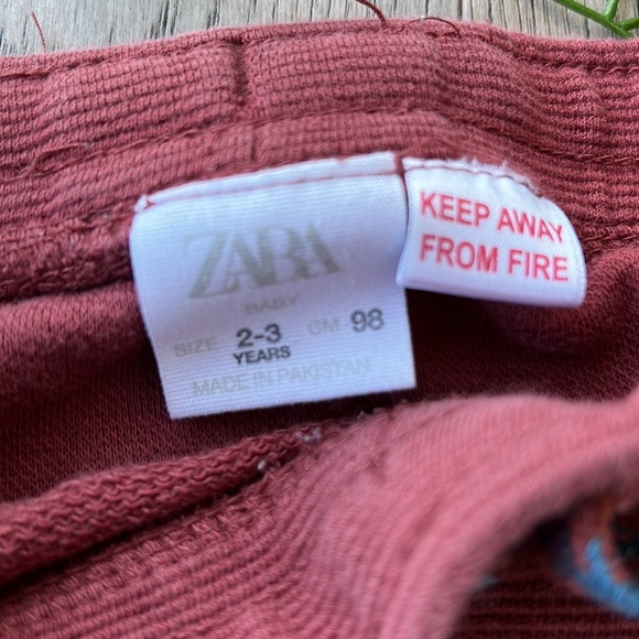 Two pairs of cozy Zara sweat pants sized 2-3 years - Picture 3 of 4